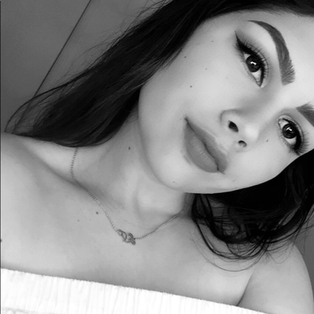 Meet your Posher, Jasmine